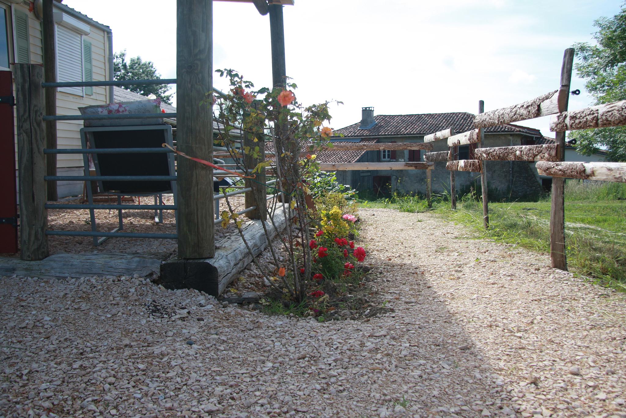 FERME DE CASSARET : MOBIL-HOME FACE AUX PYRENEES, Aurignac - photo 2
