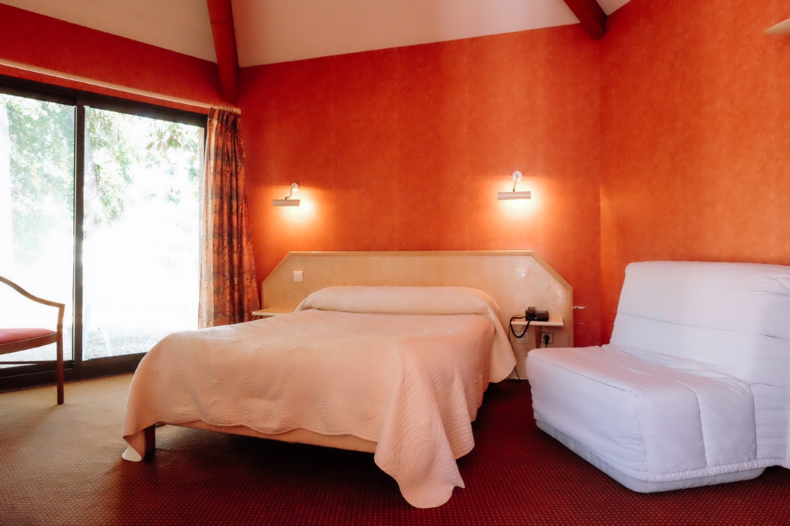 MOTEL L'ENCLOS, Donneville - photo 8