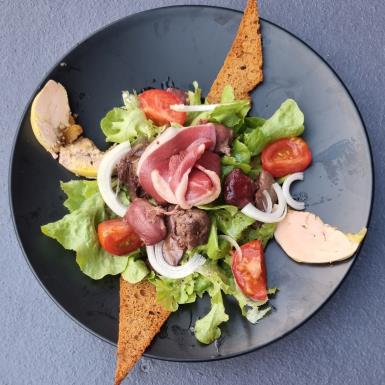 Salade périgourdine au foie gras