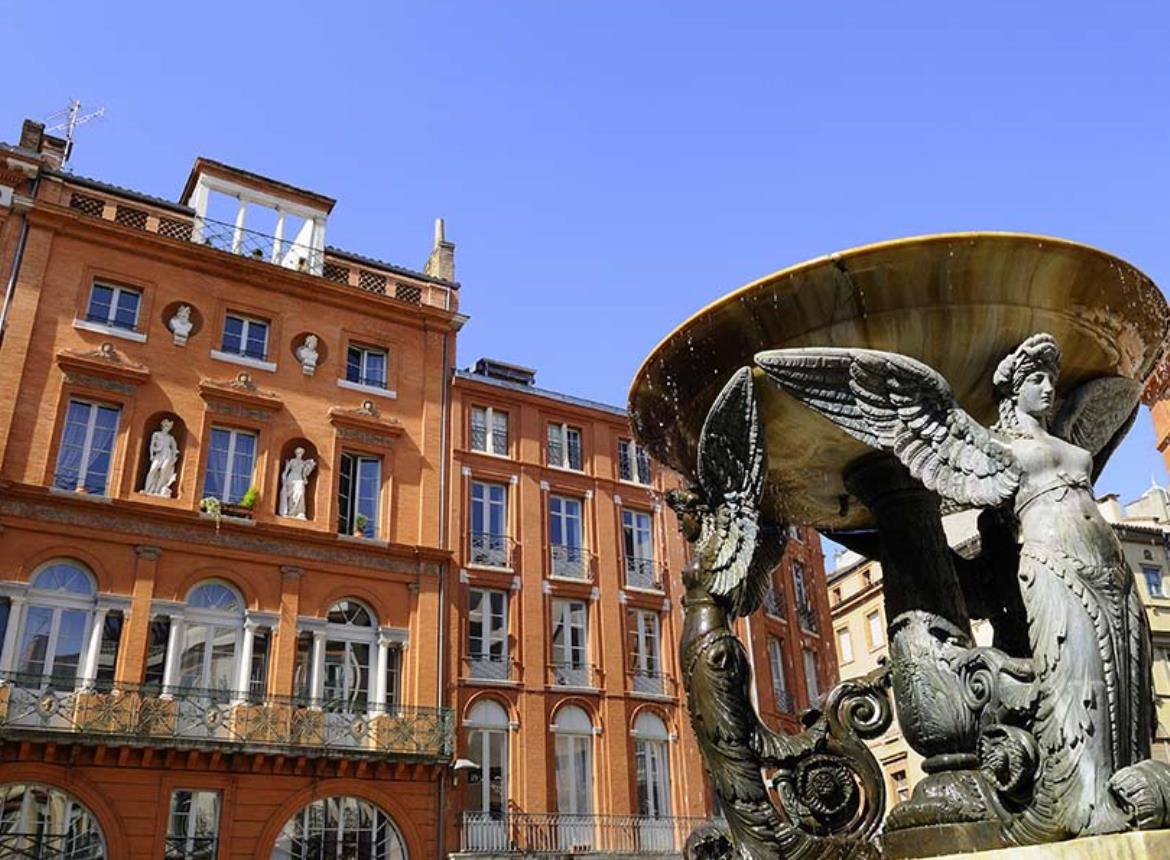 fountain in Toulouse