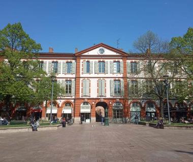 Visiter_Toulouse_Place_Saint_Georges