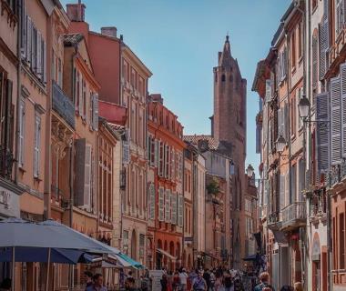 Visiter Toulouse, la rue du Taur