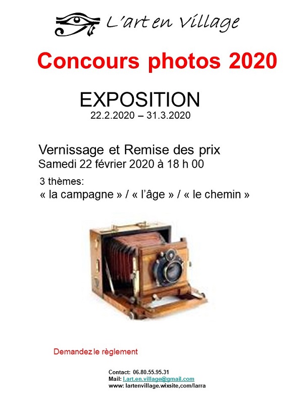 EXPOSITION DE PHOTOGRAPHIES, LARRA