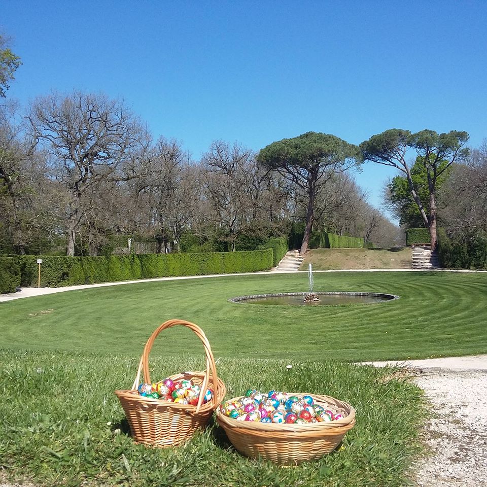 CHASSE AUX OEUFS DE PÂQUES, MERVILLE
