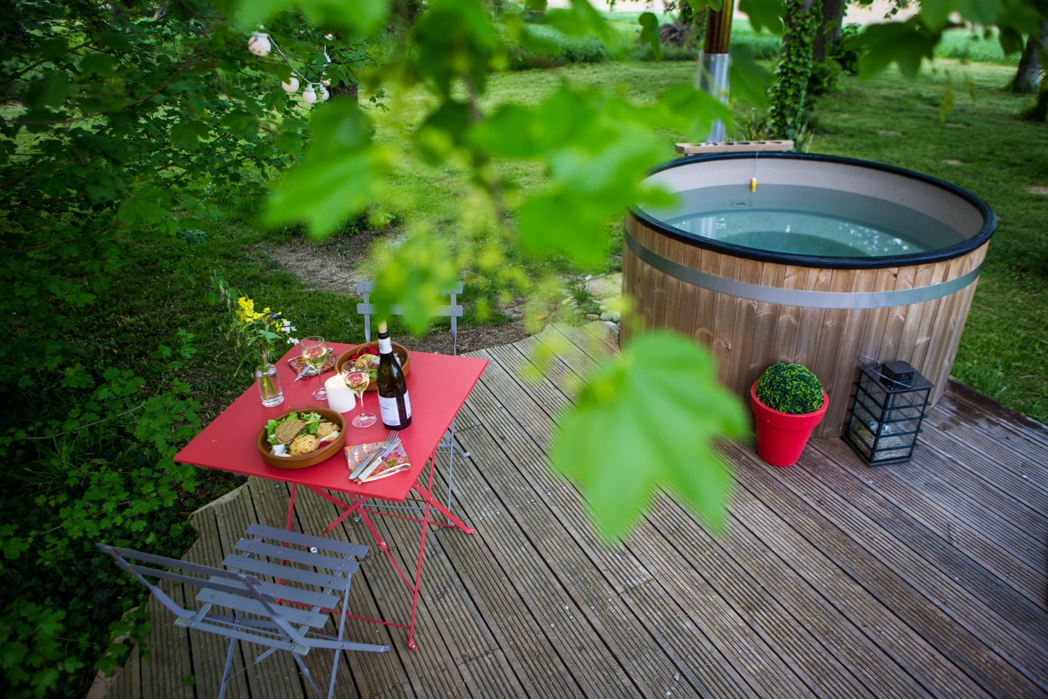 ESPRIT CABANE : LA CABANE DANS LES ARBRES, Caragoudes