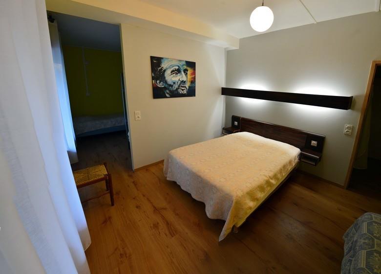 friendly hotel auberge hostel chambre