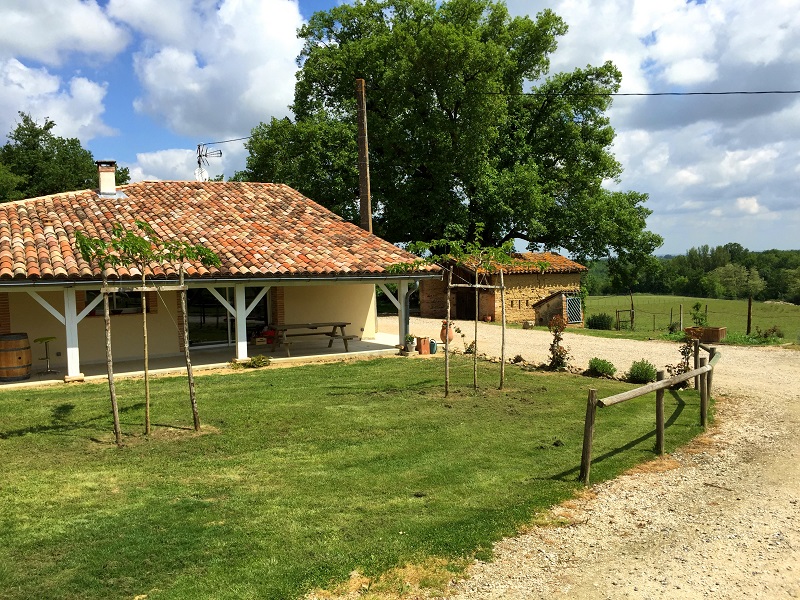 GITE LE POUTOU, LE BURGAUD