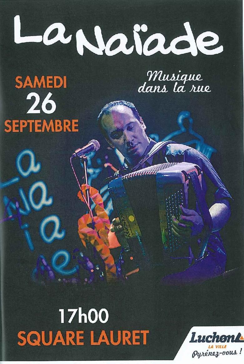 MUSIQUE DANS LA RUE AVEC LE GROUPE NAÏADE