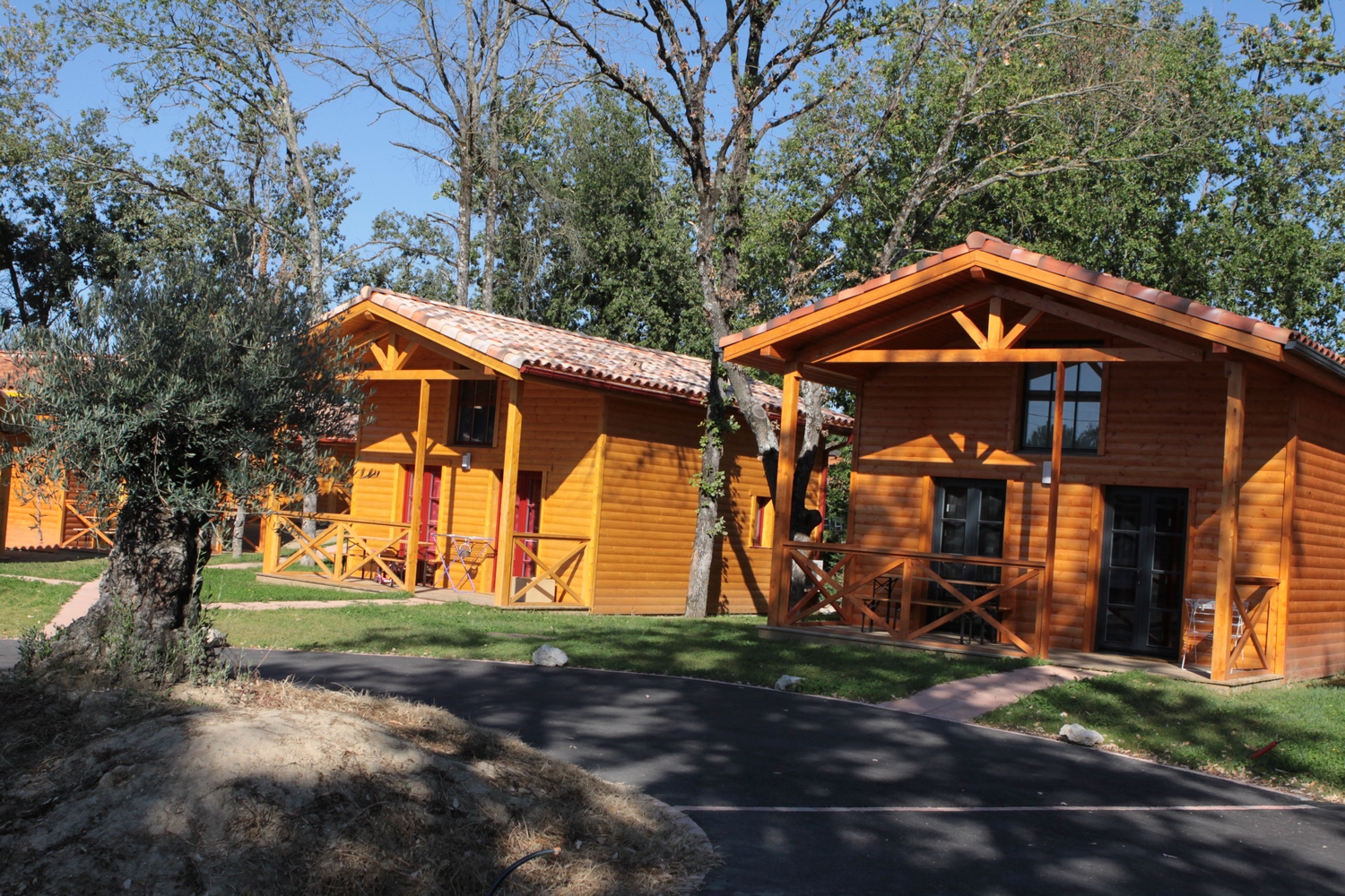 LES GITES DES PALOMBES - CHALET ORANGE - photo 3