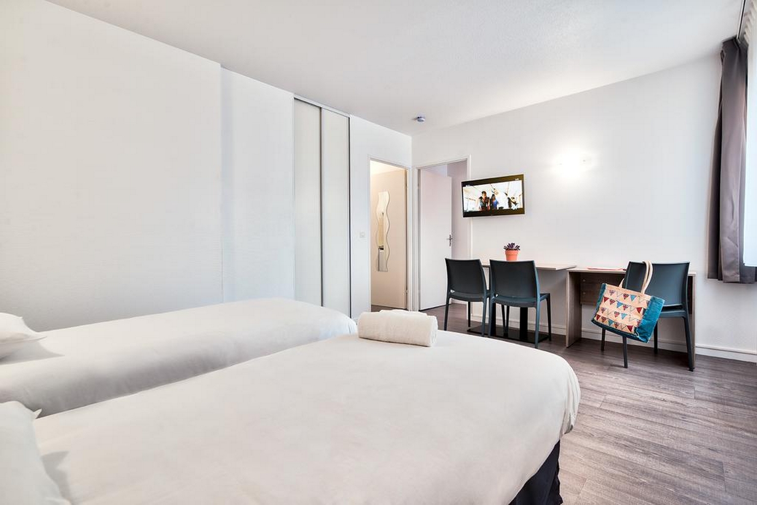 ZENITUDE HOTEL-RESIDENCES TOULOUSE METROPOLE - TOULOUSE - Résidence de ...